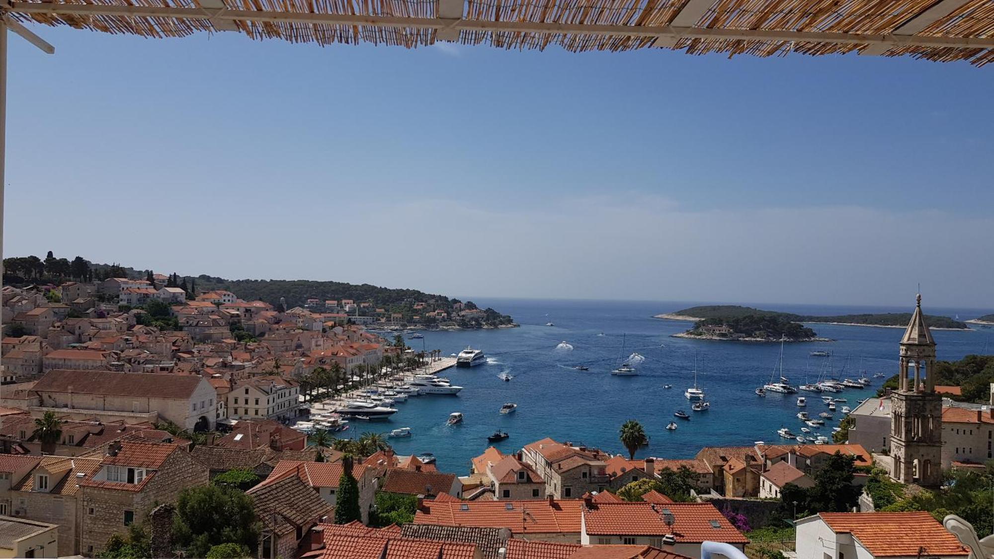 Apartments Bocin Rosso Hvar Town Quarto foto